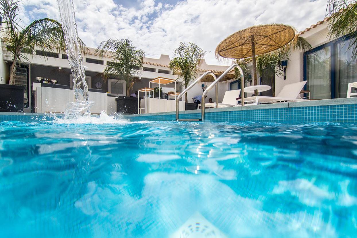 Capoblu Hotel Pula Kültér fotó